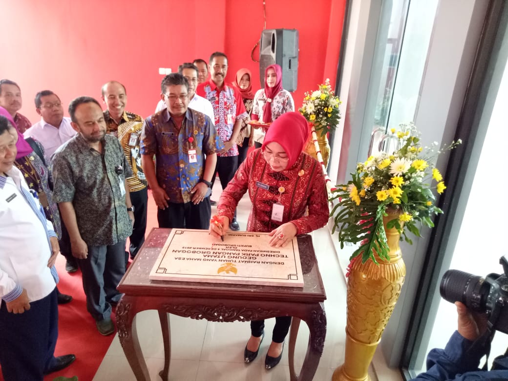 Penandatanganan Peresmian Gedung Techno Park.4/12/2019